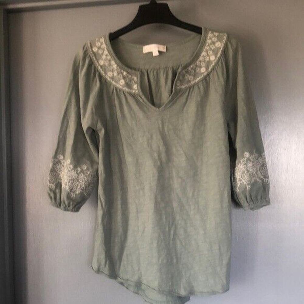 Weekend by Suzanne Betro Floral Embroidered Tunic Top 3/4 Sleeve V-Neck Sz Small